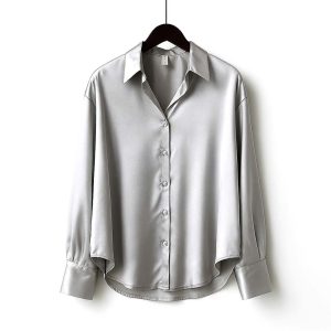 پیراهن یقه مردانه ساتن نقره ای